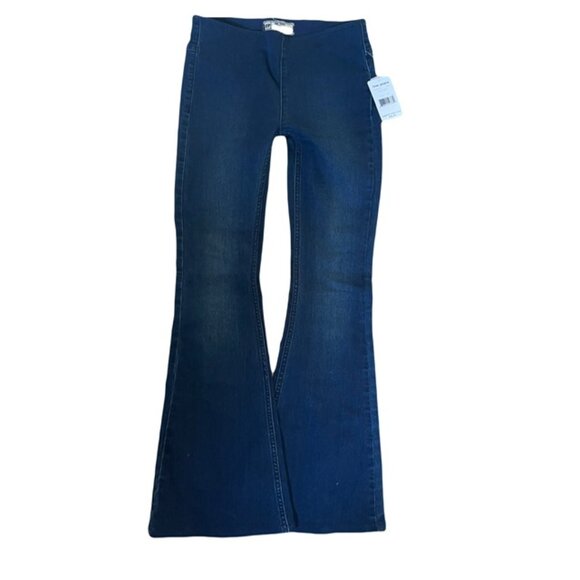 Free People Denim - Free People NWT Flare Jeans! Tag 25 measured 26X30